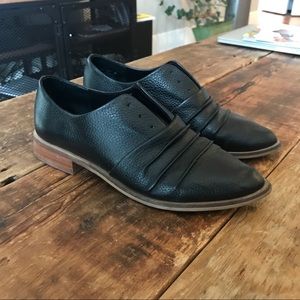 Kelsi Dagger Oxford Flat